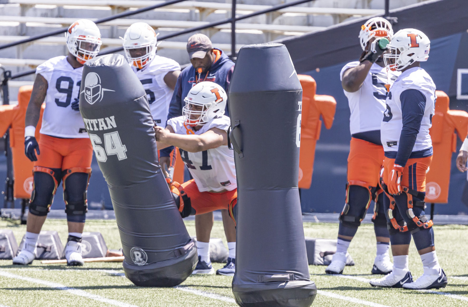 Illinois football practice 45 080221.JPG